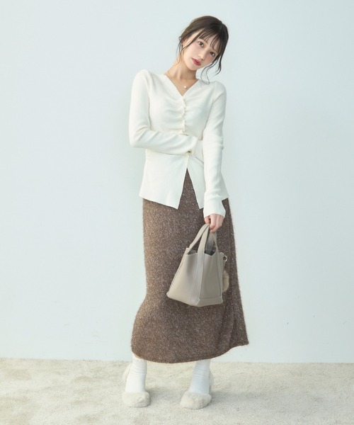 TITTY&CO.（ティティーアンドコー）の「フロントギャザーニットカーディガン（カーディガン/ボレロ・レディース・キャメル/アイボリー/グレー・FREE）」の8枚目の写真