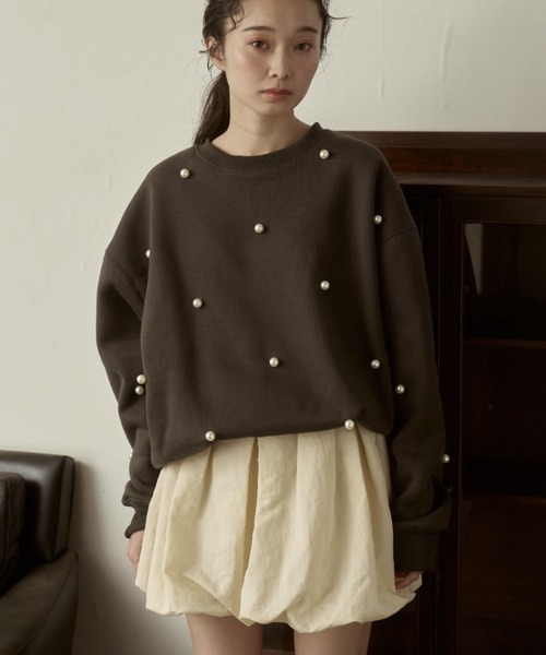 moi tytto(モイテュット)の「パールルーズスウェット(スウェット・レディース・ナチュラル/チャコールグレー/ブラウン・FREE)」の2枚目の写真