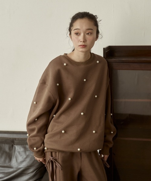 moi tytto(モイテュット)の「パールルーズスウェット(スウェット・レディース・ナチュラル/チャコールグレー/ブラウン・FREE)」の5枚目の写真