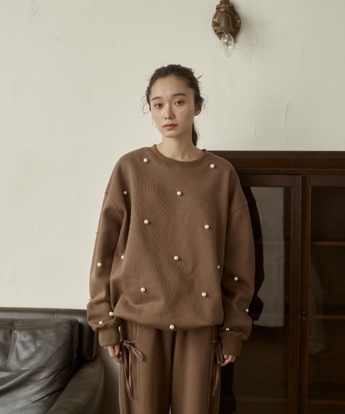 moi tytto(モイテュット)の「パールルーズスウェット(スウェット・レディース・ナチュラル/チャコールグレー/ブラウン・FREE)」の12枚目の写真