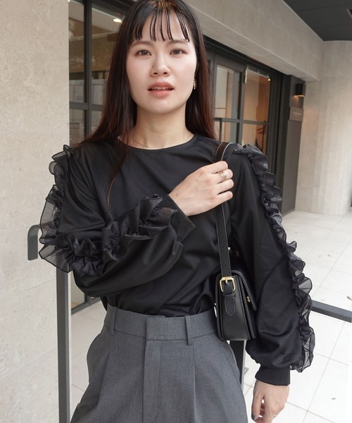 CORNERS(コーナーズ)の「袖オーガンジーフリルプルオーバー(Tシャツ/カットソー・レディース・ブラック/ホワイト・M)」の5枚目の写真