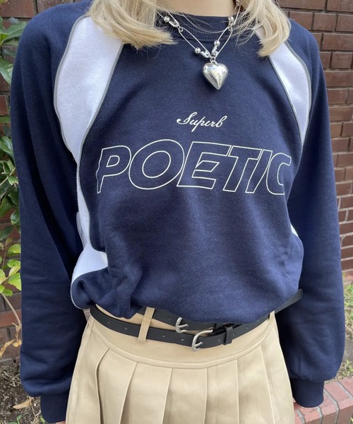 SPINNS（スピンズ）の「POETICロゴ パイピング切替ユニフォームデザインスウェット（スウェット・レディース・ブラック/杢グレー/ネイビー/ピンク・ONESIZE）」の3枚目の写真