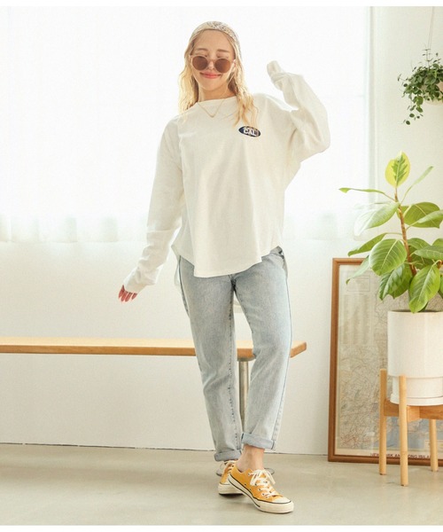 anap mimpi（アナップミンピ）の「メッセージ刺繍 ラウンドヘム 長袖 ビッグ ロンT（Tシャツ/カットソー・レディース・ワイン/ブラック/オフホワイト・FREE）」の9枚目の写真