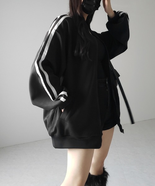 me+em select(ミームセレクト)の「【 無地/配色を選べる2color 】サイドラインオーバーサイズトラックジャケット / sideline oversize track jacket ※※(ブルゾン・レディース・ブラック系2/ブラック系1・FREE)」の20枚目の写真