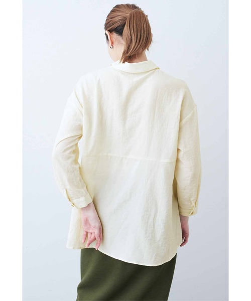 IEDIT（イディット）の「ＩＥＤＩＴ　リラクシーシルエットのきちんと見えスキッパーシャツブラウス（シャツ/ブラウス・レディース・ネイビー/オフホワイト/ベージュ・MEDIUM/X-LARGE/LARGE/XX-LARGE/SMALL/XXX-LARGE）」の6枚目の写真