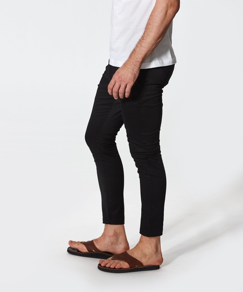 ACANTHUS(アカンサス)の「ACANTHUS:Easy Tight Pants(スラックス・メンズ・ベージュ/ブラック/チャコールグレー・S/M/L/XL)」の8枚目の写真