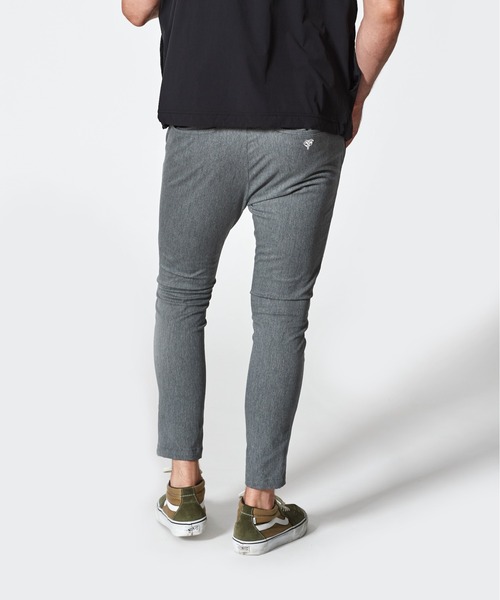 ACANTHUS(アカンサス)の「ACANTHUS:Easy Tight Pants(スラックス・メンズ・ベージュ/ブラック/チャコールグレー・S/M/L/XL)」の12枚目の写真
