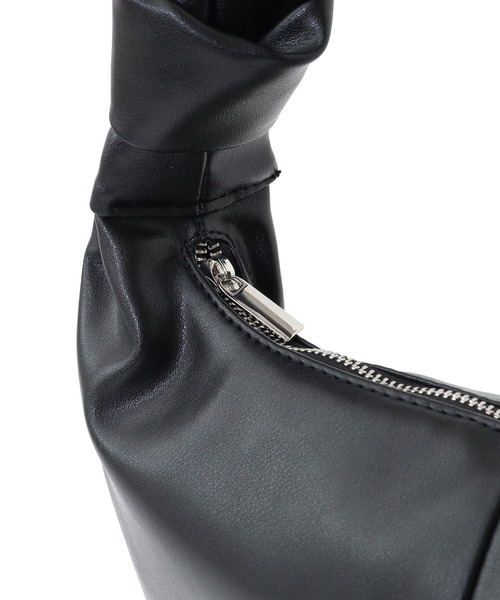 AMERICAN HOLIC（アメリカンホリック）の「ハンドルデザイン合皮BAG（ハンドバッグ・レディース・ブラック・FREE）」の2枚目の写真