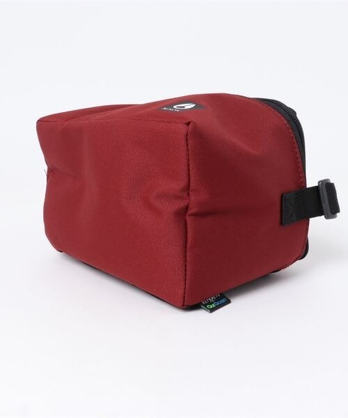 NIXON（ニクソン）の「【NIXON/ニクソン】Siesta Cooler Bag  再生海洋プラスチック素材　350mlサイズ6缶収納可　ショルダーバッグ（ショルダーバッグ・メンズ・ブラウン系その他・FREE）」の6枚目の写真