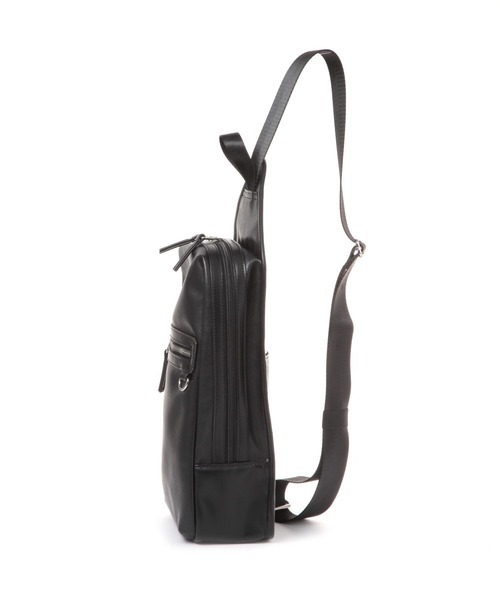 LAKOLE（ラコレ）の「ZIP縦長ボディバッグ / 253059（ボディバッグ/ウエストポーチ・メンズ・ブラック/ネイビー/グレー・FREE）」の21枚目の写真