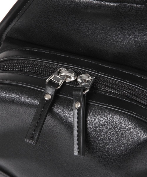 LAKOLE（ラコレ）の「ZIP縦長ボディバッグ / 253059（ボディバッグ/ウエストポーチ・メンズ・ブラック/ネイビー/グレー・FREE）」の16枚目の写真