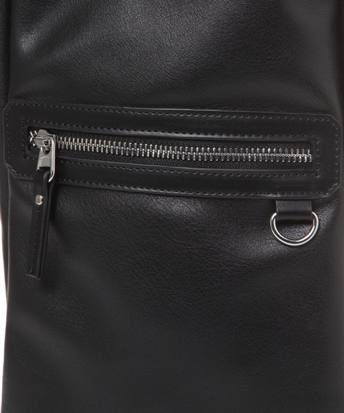 LAKOLE（ラコレ）の「ZIP縦長ボディバッグ / 253059（ボディバッグ/ウエストポーチ・メンズ・ブラック/ネイビー/グレー・FREE）」の12枚目の写真