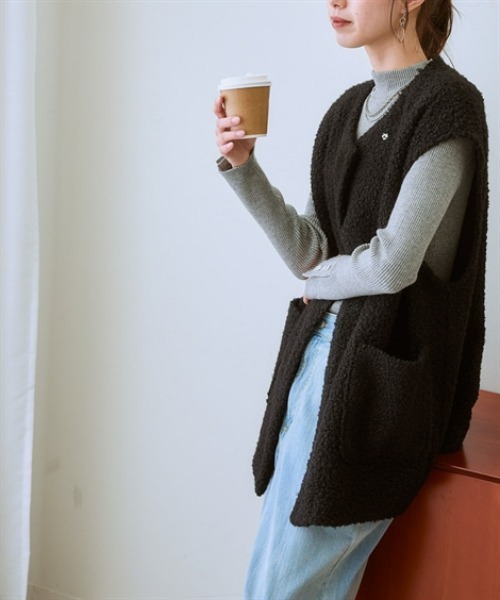 nissen(ニッセン)の「【しっとりもちもち素材】袖口ボタンハイネックニット(ニット/セーター・レディース・ブルー/杢グレー/オフホワイト/ブラック・3L/LL/L/M/S)」の6枚目の写真