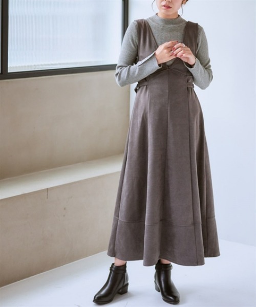 nissen(ニッセン)の「【しっとりもちもち素材】袖口ボタンハイネックニット(ニット/セーター・レディース・ブルー/杢グレー/オフホワイト/ブラック・3L/LL/L/M/S)」の8枚目の写真