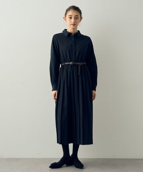 YECCA VECCA(イェッカヴェッカ)の「ベルト付きプリーツワンピース(ワンピース・レディース・パープル/ネイビー/ベージュ・FREE)」の3枚目の写真