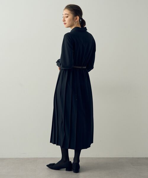 YECCA VECCA(イェッカヴェッカ)の「ベルト付きプリーツワンピース(ワンピース・レディース・パープル/ネイビー/ベージュ・FREE)」の18枚目の写真