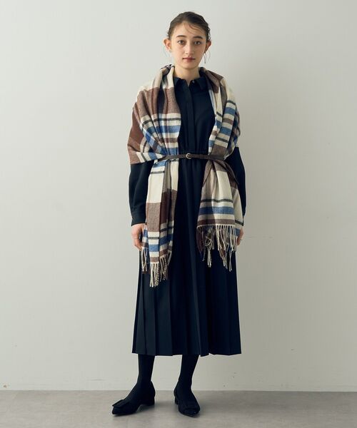 YECCA VECCA(イェッカヴェッカ)の「ベルト付きプリーツワンピース(ワンピース・レディース・パープル/ネイビー/ベージュ・FREE)」の16枚目の写真