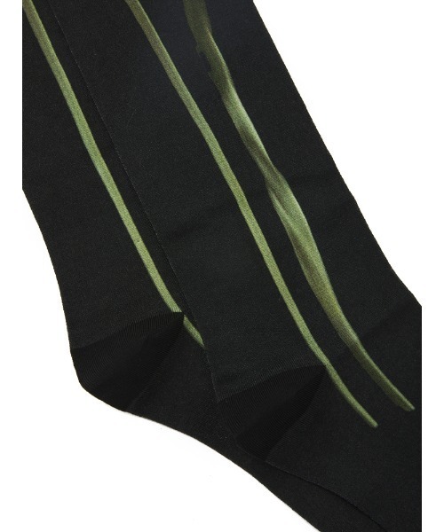 JNBY(ジェーエヌビーワイ)の「Abstract Floral Stretch Cotton-blend Socks / ソックス(ソックス/靴下・レディース・パープル/ブラック・ONE SIZE)」の8枚目の写真