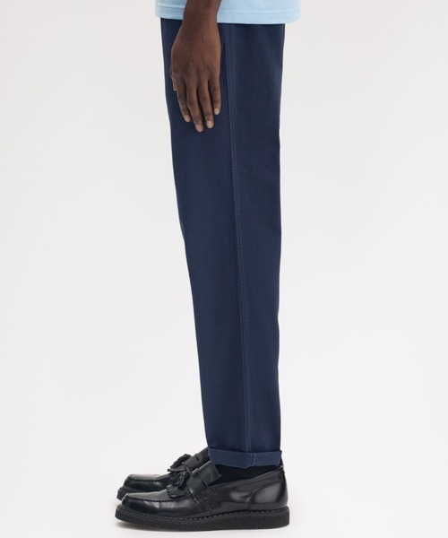 FRED PERRY（フレッドペリー）の「Slim Fit Trousers／スリムフィットトラウザー（チノパンツ・メンズ・ネイビー/ベージュ系その他/ダークグリーン/ダークブルー・30/28/32）」の5枚目の写真