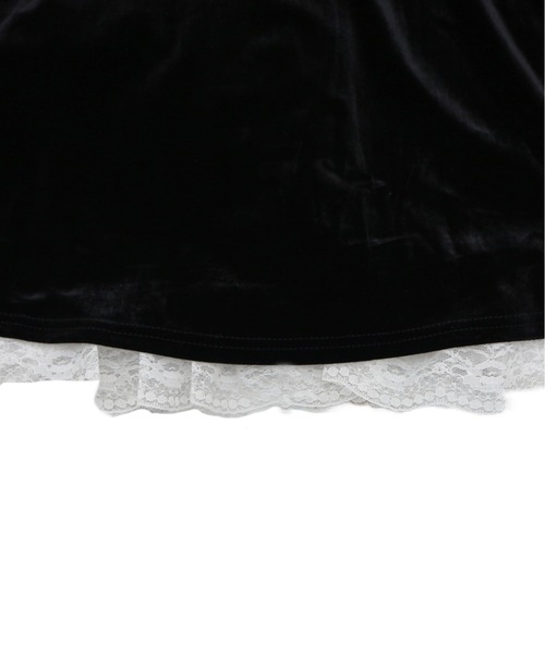 ALLuRing ChaRm（アリュリングチャーム）の「Ruffle Lace velvet Mini Dress / フリルレースベルベットミニワンピース 首紐付き（ワンピース・レディース・ブラック・M/S）」の7枚目の写真