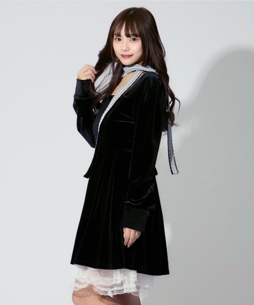 ALLuRing ChaRm（アリュリングチャーム）の「Ruffle Lace velvet Mini Dress / フリルレースベルベットミニワンピース 首紐付き（ワンピース・レディース・ブラック・M/S）」の19枚目の写真