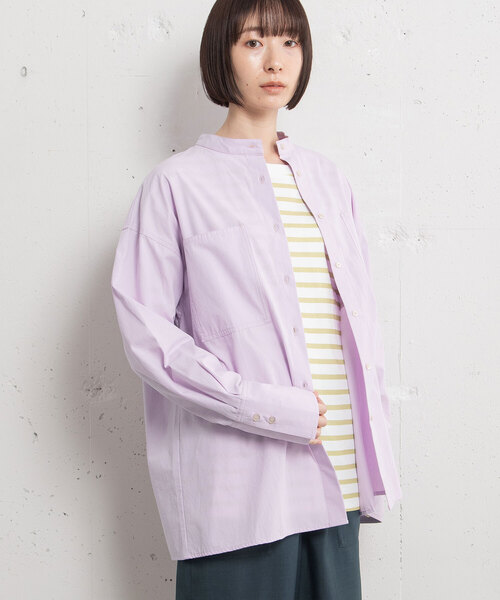 POU DOU DOU（プードゥドゥ）の「バンドカラーポケットシャツ（シャツ/ブラウス・レディース・ラベンダー/オフホワイト/ブルー・M）」の4枚目の写真