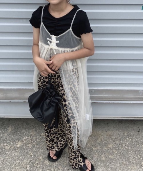 TARKER（ターカー）の「シアー素材ワンピース（ワンピース・キッズ・オフホワイト/ブラック・130/120/110/100/90/150/140）」の2枚目の写真