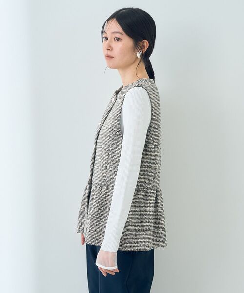 YECCA VECCA（イェッカヴェッカ）の「ツイードペプラムジレ（その他アウター・レディース・オフホワイト/ブラック・FREE）」の20枚目の写真