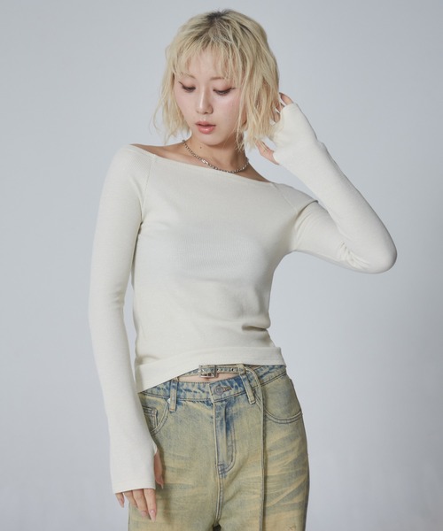 ENVYM（アンビー）の「フィンガーホール ラメリブオフショルトップス（Tシャツ/カットソー・レディース・ブラック/アイボリー/ブルー/グレー・FREE）」の6枚目の写真