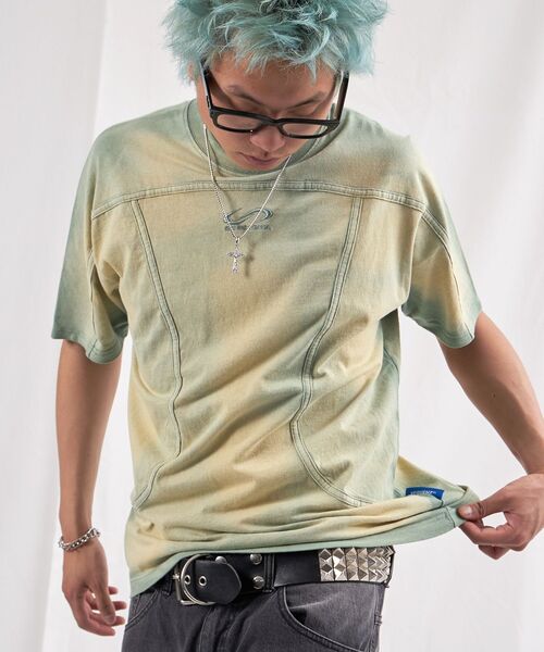 SEQUENZ（シークエンズ）の「【SEQUENZ（シークエンズ）】WASHED SPLASH S/S TEE / Tシャツ 半袖 クルーネック オーバーサイズ センターロゴ 刺繍（Tシャツ/カットソー・メンズ・グリーン系その他3/グレイッシュベージュ/ブラック・LARGE/MEDIUM/SMALL）」の9枚目の写真