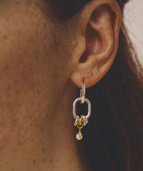 LAPUIS（ラピュイ）の「＜LAPUIS＞Bijou Coil ピアス -2WAY-（ピアス（両耳用）・レディース・その他1/ゴールド・FREE）」の2枚目の写真