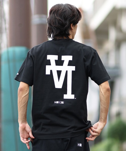 NEW ERA(ニューエラ)の「NEW ERA/ニューエラ 半袖Tシャツ バックプリント 14410095/14410096(Tシャツ/カットソー・メンズ・ブラック/ホワイト・M/L/XL/XXL)」の3枚目の写真