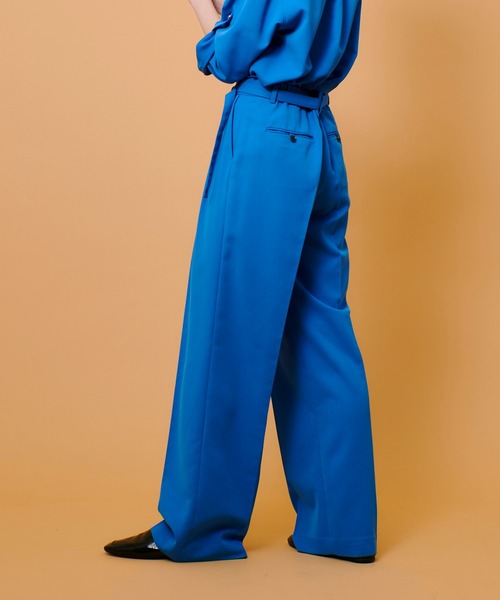 allureville(アルアバイル)の「CRISPYカルゼタックパンツ(その他パンツ・レディース・ベージュ/ネイビー/ブルー・1/2)」の8枚目の写真