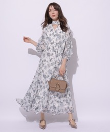 Apuweiser-riche（アプワイザーリッシェ）の「ニュアンスフラワー