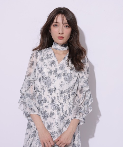アプワイザーリッシェ ニュアンスフラワーシャーリングワンピース 今期