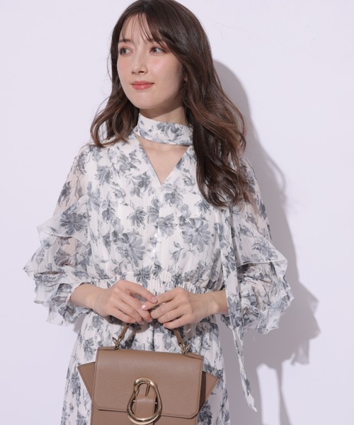 Apuweiser-riche（アプワイザーリッシェ）の「ニュアンスフラワー