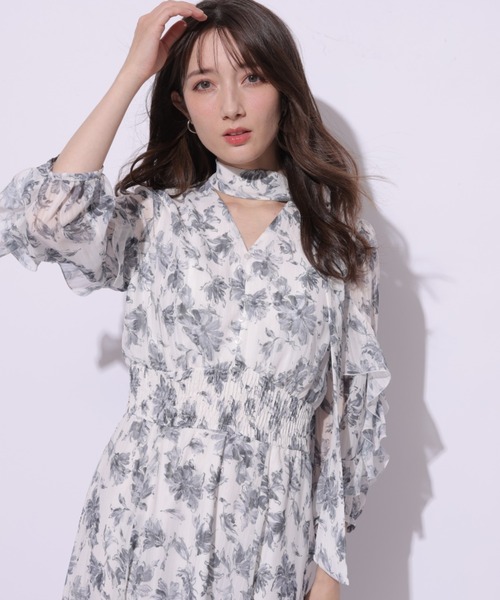 Apuweiser-riche（アプワイザーリッシェ）の「ニュアンスフラワー