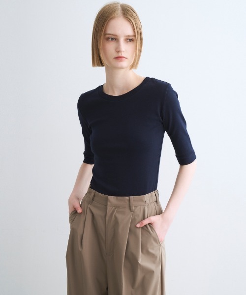 three dots（スリードッツ）の「ファンデーションコットン Tシャツ（Tシャツ/カットソー・レディース・ブラック/ネイビー/ホワイト/ブラック系その他/グレー・MEDIUM/SMALL）」の5枚目の写真