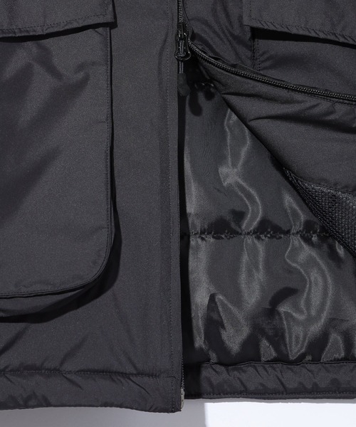 Diaspora Skateboards(ディアスポラスケートボーズ)の「Diaspora Skateboards MID PUFFER JACKET OT01(ブルゾン・メンズ・ベージュ/ブラック・L)」の9枚目の写真
