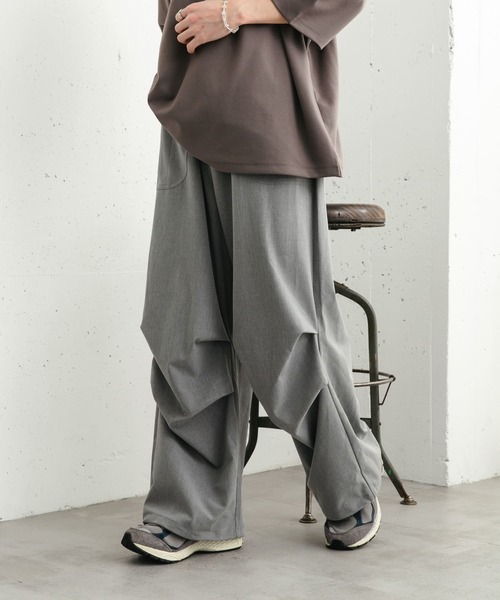 SENSE OF PLACE by URBAN RESEARCH（センスオブプレイスバイアーバンリサーチ）の「イージーパラシュートパンツ（その他パンツ・メンズ・チャコールグレー/ライトグレー・MEDIUM/LARGE）」の14枚目の写真
