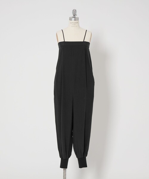 ＜conte＞イージー サロペット　¥29,700(税込) conte（コンテ）の「＜conte＞イージー サロペット（サロペット