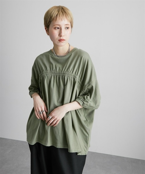 Soiunique（スワユニーク）の「前後ギャザードルマンシルエットゆったりサイズTシャツ ［Soiunique］（Tシャツ/カットソー・レディース・ブルー/ブラック/カーキ・S～Ｍ/L～LL）」の5枚目の写真