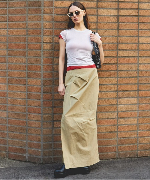 MAISON SPECIAL(メゾンスペシャル)の「Henry Neck Layered Cut And Sew Dress/ヘンリーネックレイヤードカットワンピース(ワンピース・レディース・ブラック/レッド/グレー・38/36)」の8枚目の写真