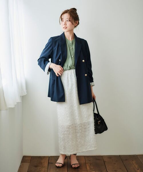 le.coeur blanc（ルクールブラン）の「パウダーサテン袖シャーリングブラウス（シャツ/ブラウス・レディース・ライトグレー/ピンク/グリーン・38）」の6枚目の写真