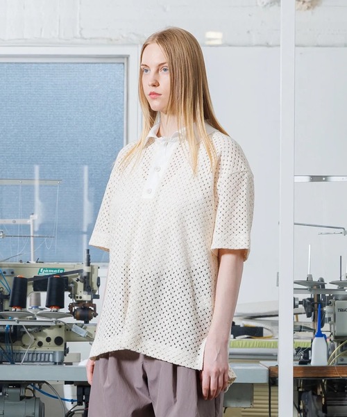 VOAAOV(ヴォアーブ)の「【VOAAOV】 RASCHEL MESH Polo Shirt(ポロシャツ・メンズ・ブラック/ネイビー/チャコールグレー/オフホワイト・1/2)」の5枚目の写真