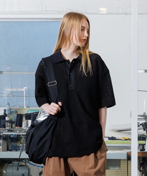 VOAAOV(ヴォアーブ)の「【VOAAOV】 RASCHEL MESH Polo Shirt(ポロシャツ・メンズ・ブラック/ネイビー/チャコールグレー/オフホワイト・1/2)」の9枚目の写真