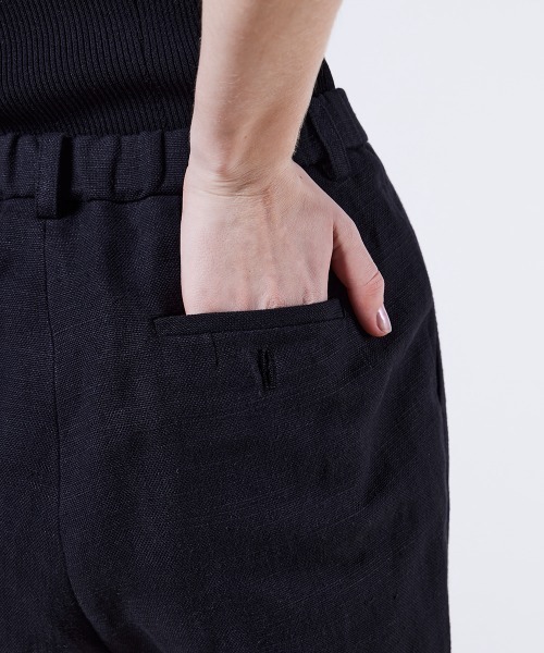 Sov.(ソブ)の「リネンマットスラブテーパードパンツ(その他パンツ・レディース・ブラック/オフホワイト・38/36)」の9枚目の写真