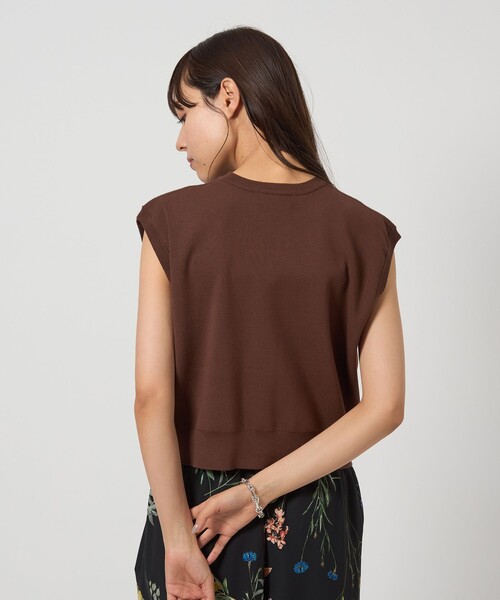 EMMEL REFINES(エメルリファインズ)の「<EMMEL REFINES>EM HW メタルボタン ニットベスト(ニット/セーター・レディース・ブラック/ブラウン/レッド・FREE)」の5枚目の写真