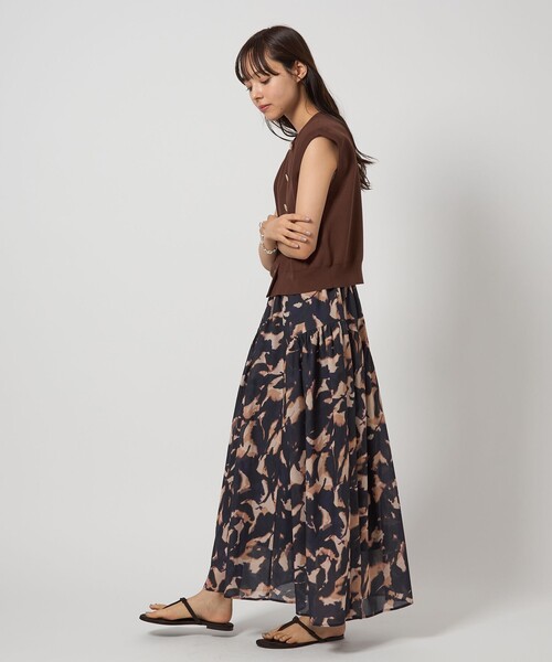 EMMEL REFINES(エメルリファインズ)の「<EMMEL REFINES>EM HW メタルボタン ニットベスト(ニット/セーター・レディース・ブラック/ブラウン/レッド・FREE)」の10枚目の写真