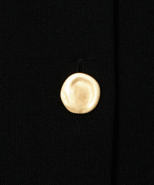 EMMEL REFINES(エメルリファインズ)の「<EMMEL REFINES>EM HW メタルボタン ニットベスト(ニット/セーター・レディース・ブラック/ブラウン/レッド・FREE)」の21枚目の写真